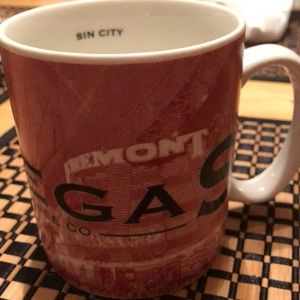 SOLD!!!! 2002 Starbucks mug Las Vegas